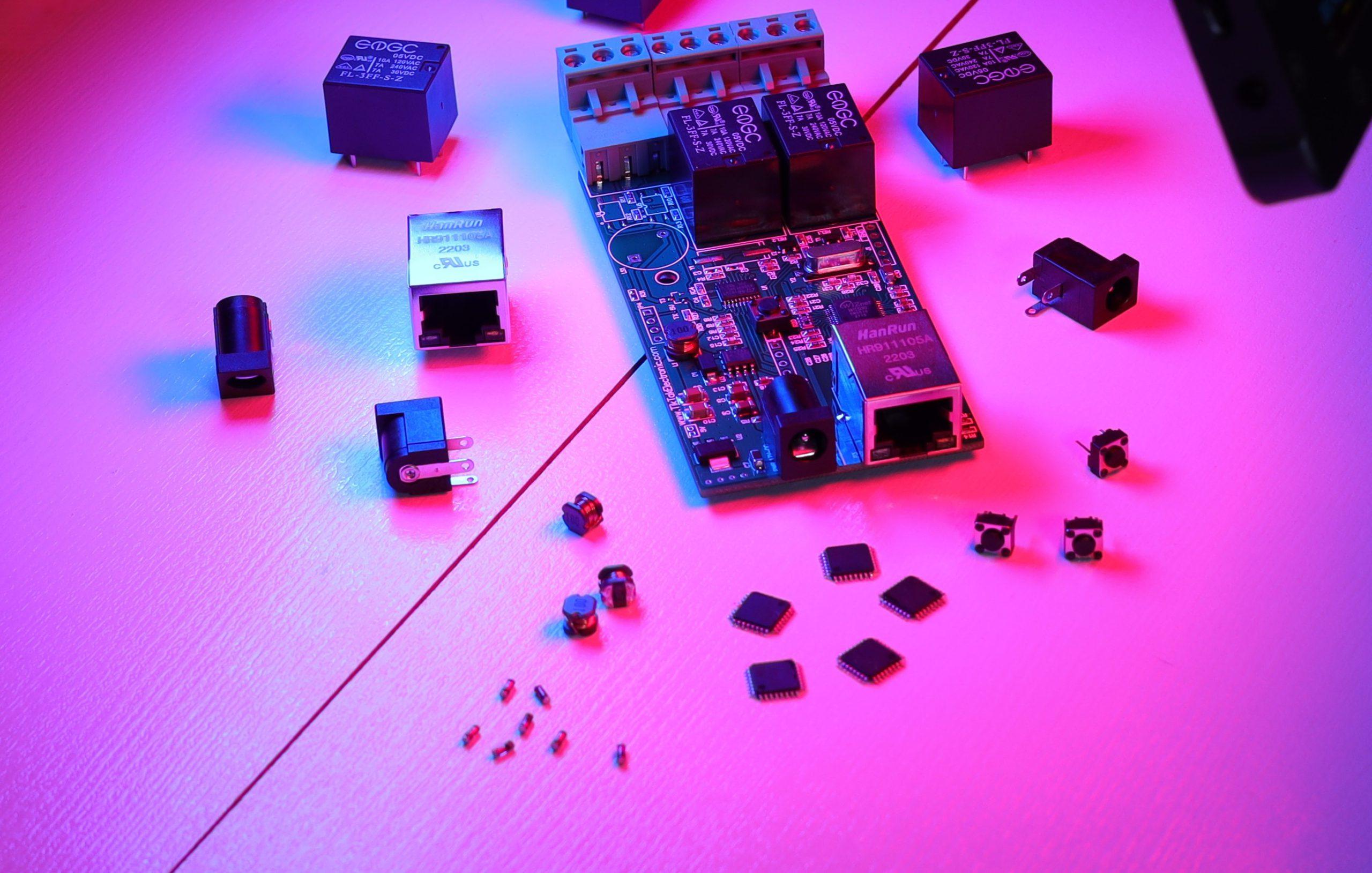 فناوری نصب سطحی قطعات مونتاژ